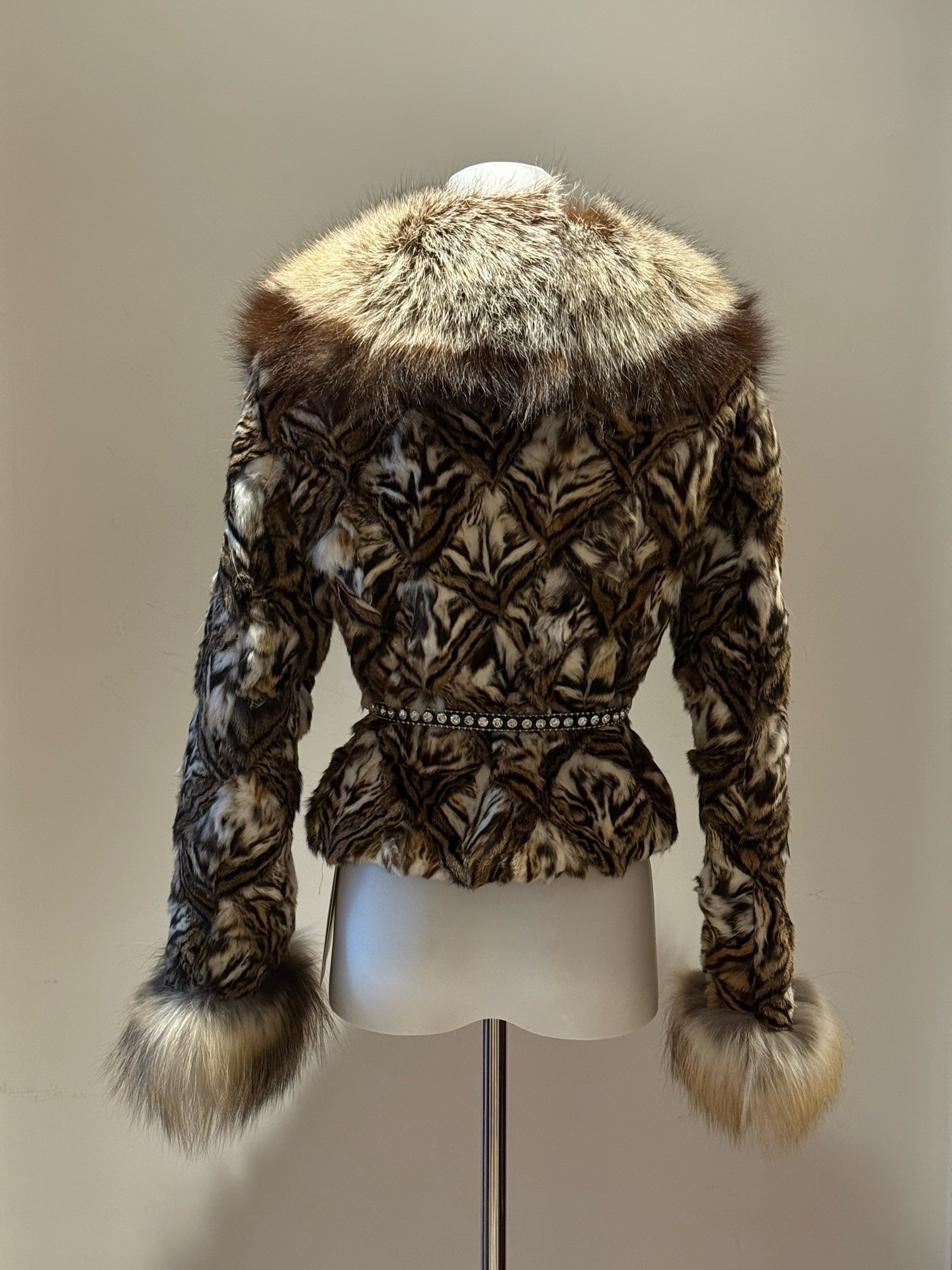 Falcon Dynasty | Dynastie Faucon